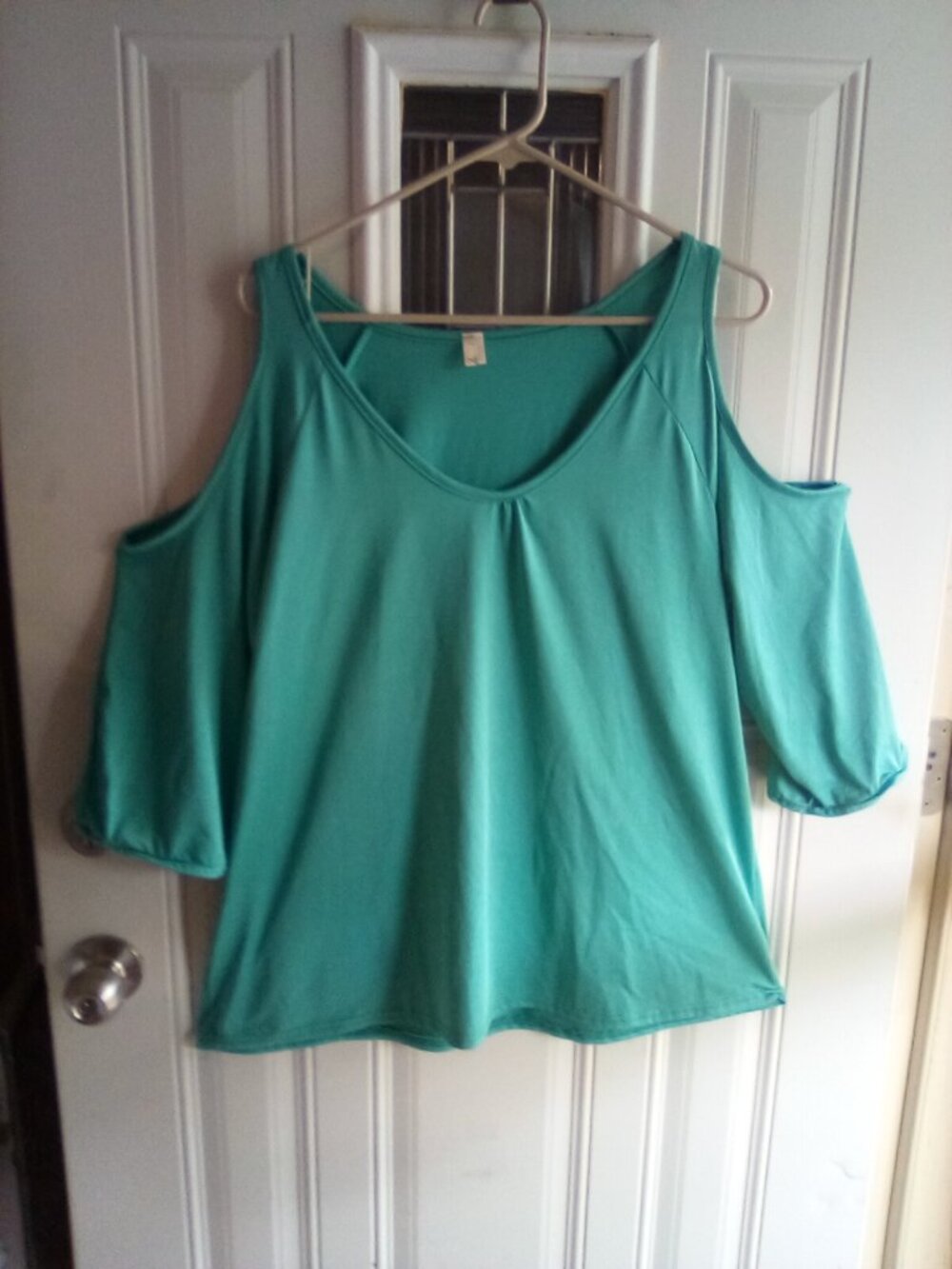 Arden Furtado Turquoise Cold Shoulder Top XL